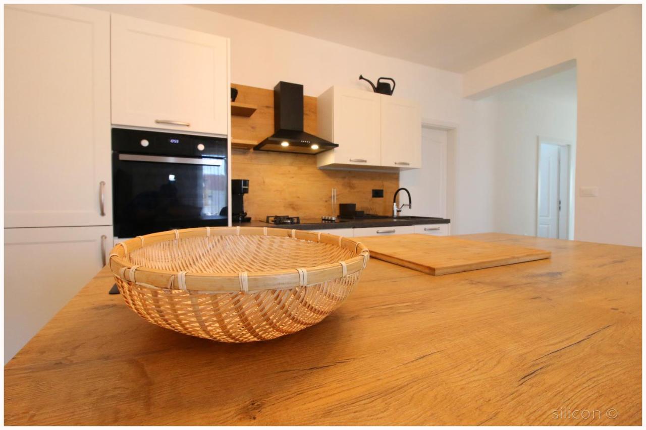 Apartman Silicon Primosten Luaran gambar