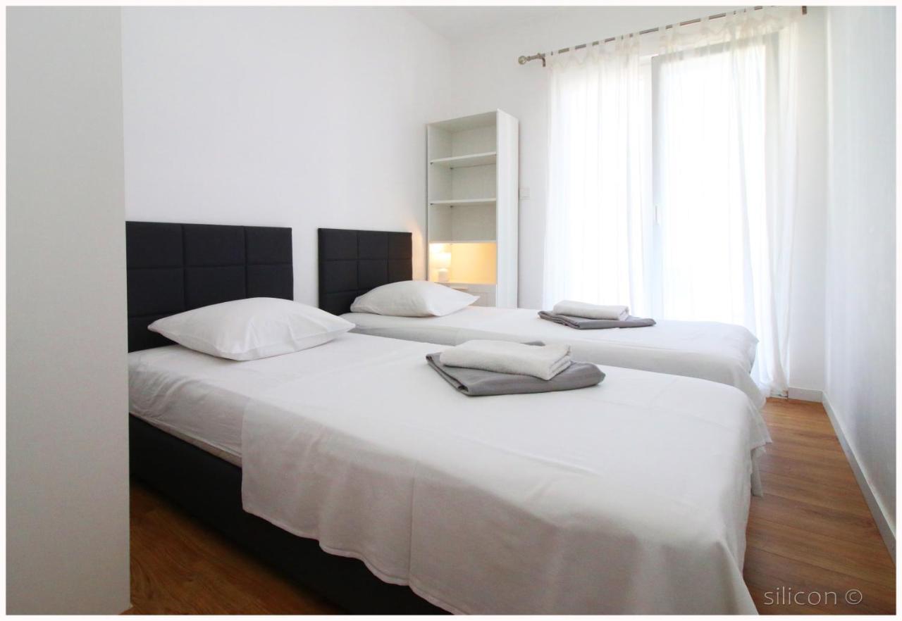 Apartman Silicon Primosten Luaran gambar