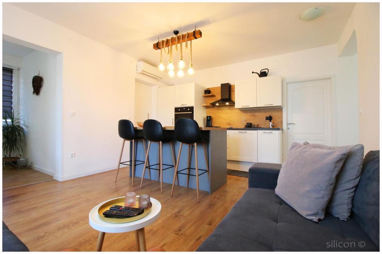 Apartman Silicon Primosten Luaran gambar